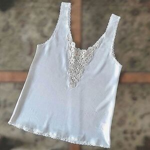Vtg 90’s silky ivory lace tank camisole